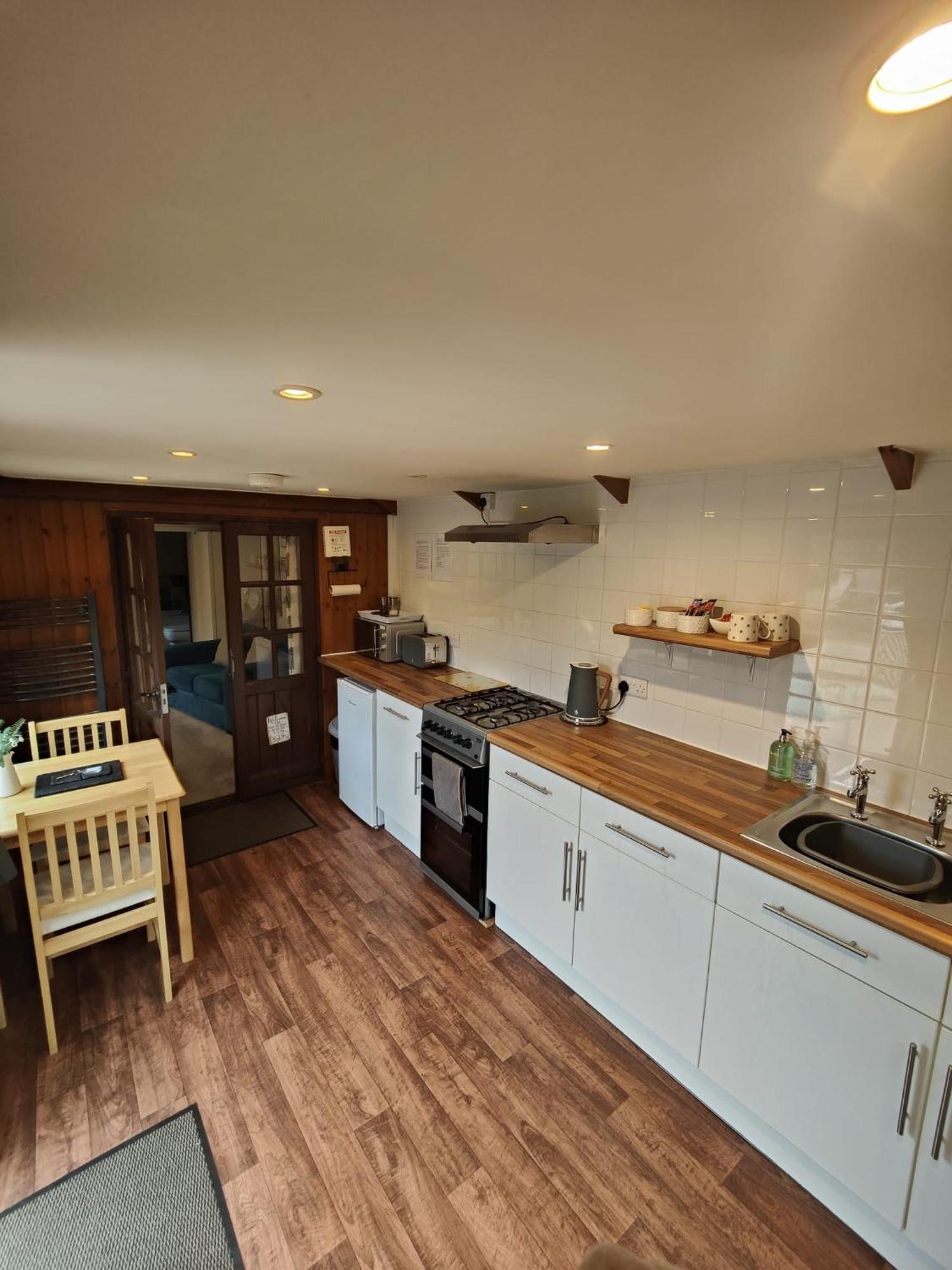 Llynclys The Garden Lodge מראה חיצוני תמונה