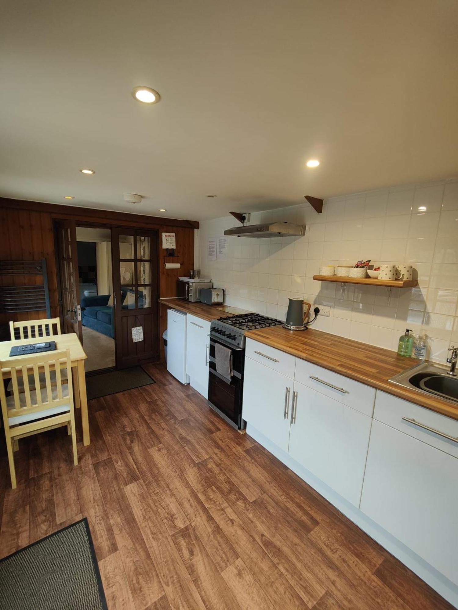 Llynclys The Garden Lodge מראה חיצוני תמונה