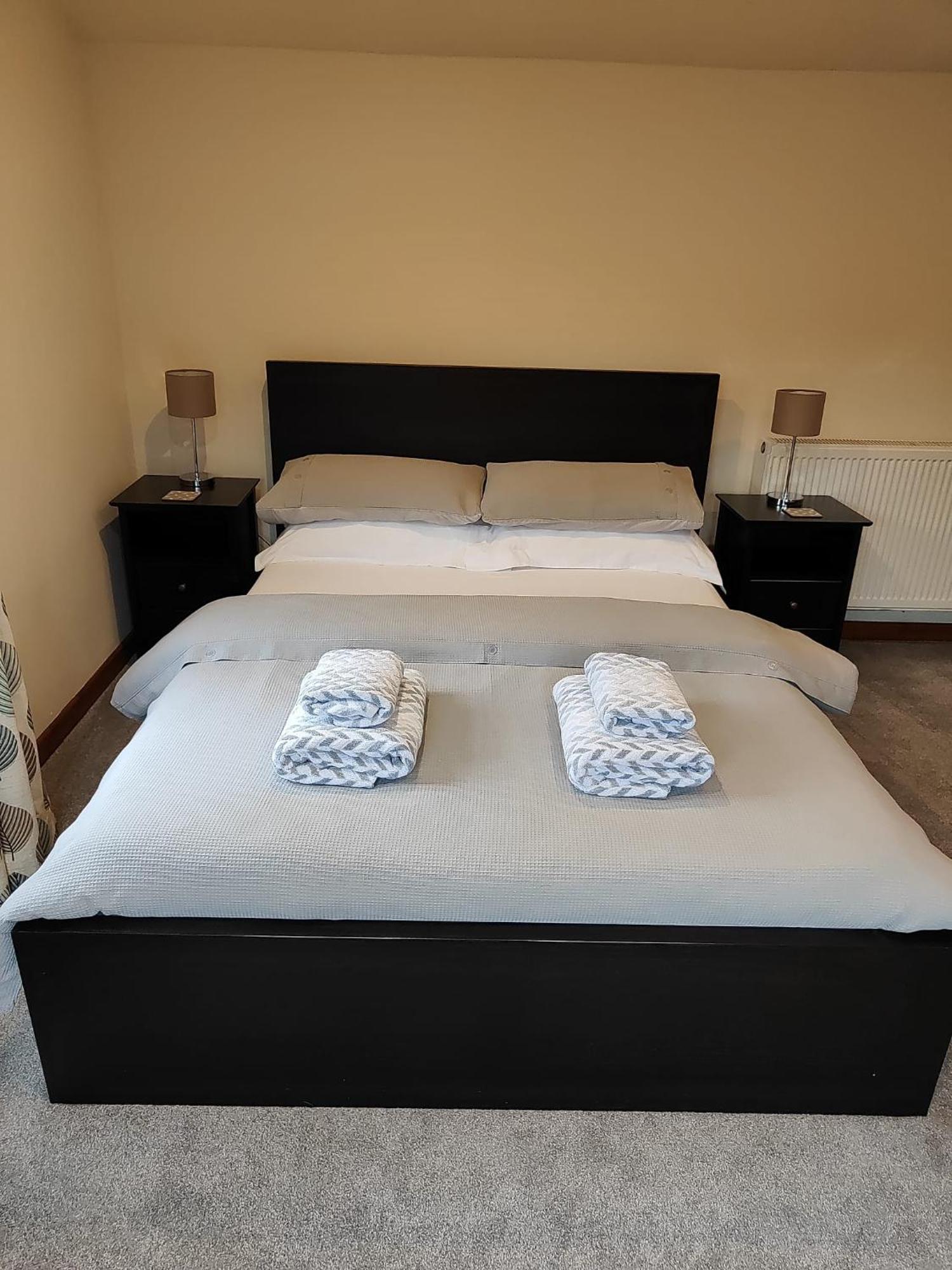 Llynclys The Garden Lodge מראה חיצוני תמונה