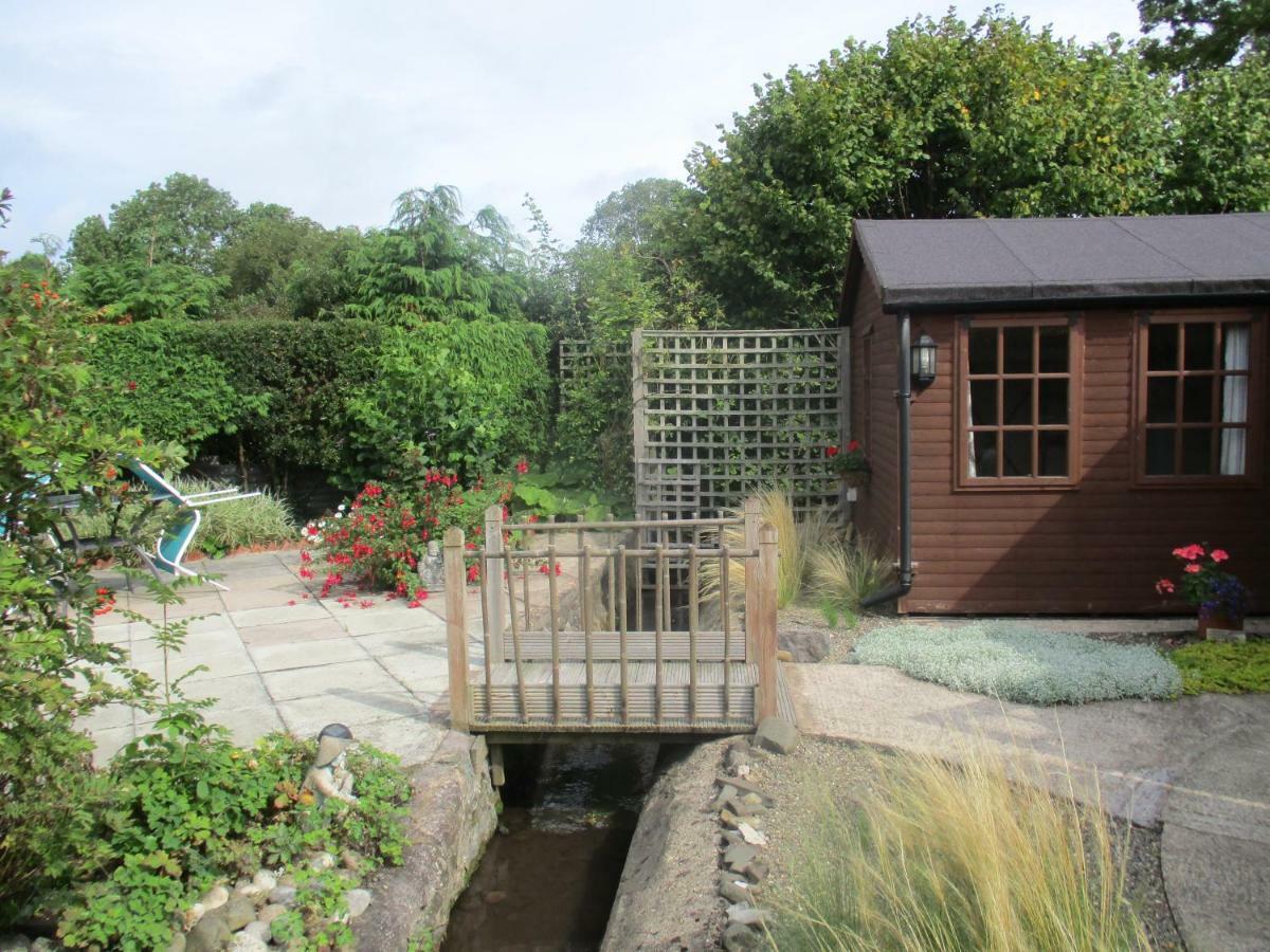 Llynclys The Garden Lodge מראה חיצוני תמונה
